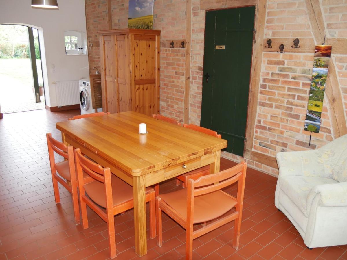 Lindenhof, Wohnung 1, Giebel Vipperow ภายนอก รูปภาพ